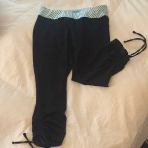 Cropped workout leggings